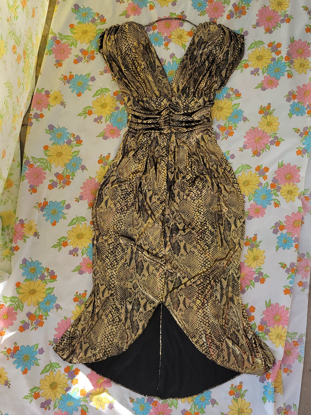 Snake-Print Gold Evening Dress with Plunging V-Neck 1950s